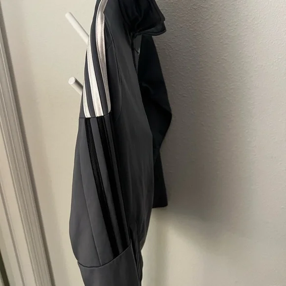 Adidas Boys size 14/16 Gray Track Jacket - Picture 5 of 5